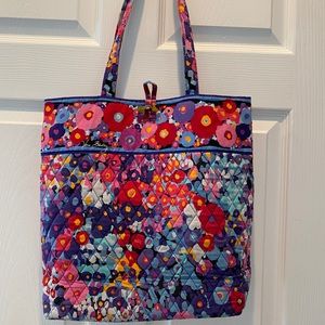 Vera Bradley floral tote